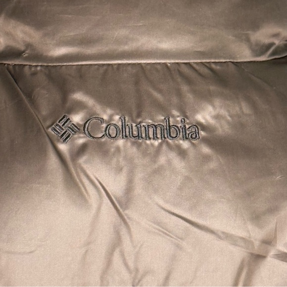 Columbia Women's Bronze Brown Quilted Puffer Vest lightweight insulated Medium - Picture 6 of 13